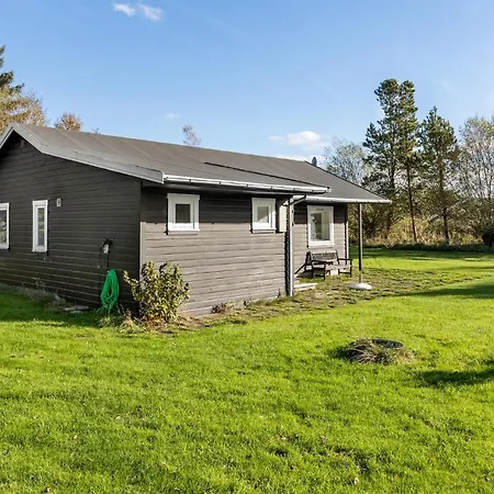 Дом отдыха 3 Bedroom Gorgeous In *