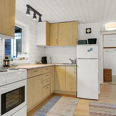 Holiday home 3 Bedroom Gorgeous In Strandby