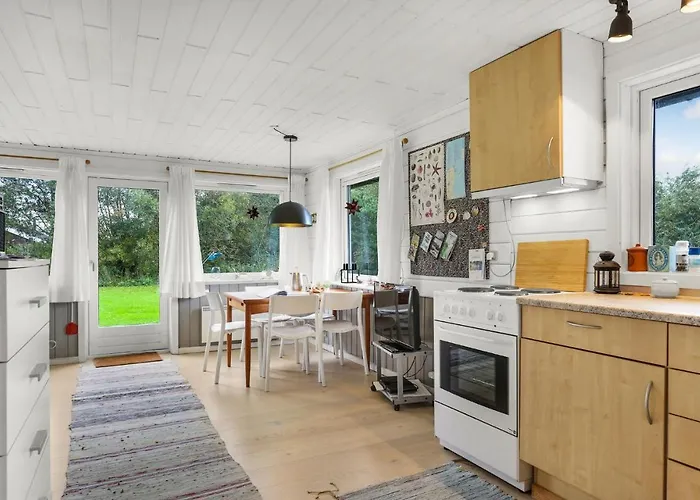 3 Bedroom Gorgeous In Дом отдыха