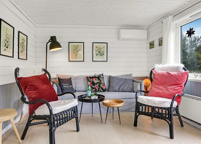 Дом отдыха 3 Bedroom Gorgeous In