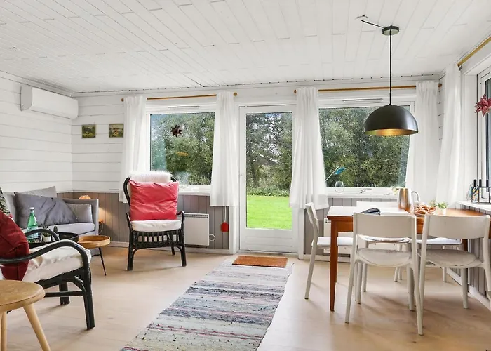 Feriehus 3 Bedroom Gorgeous In Strandby